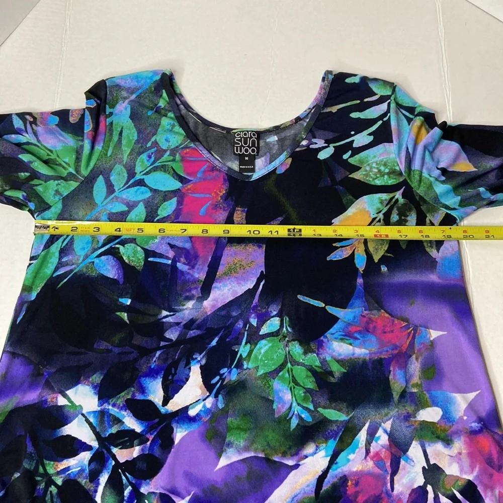 Clara Sun Woo, Abstract Floral Side Slit 3/4 Sleeve Tunic, Medium - Picture 12 of 13